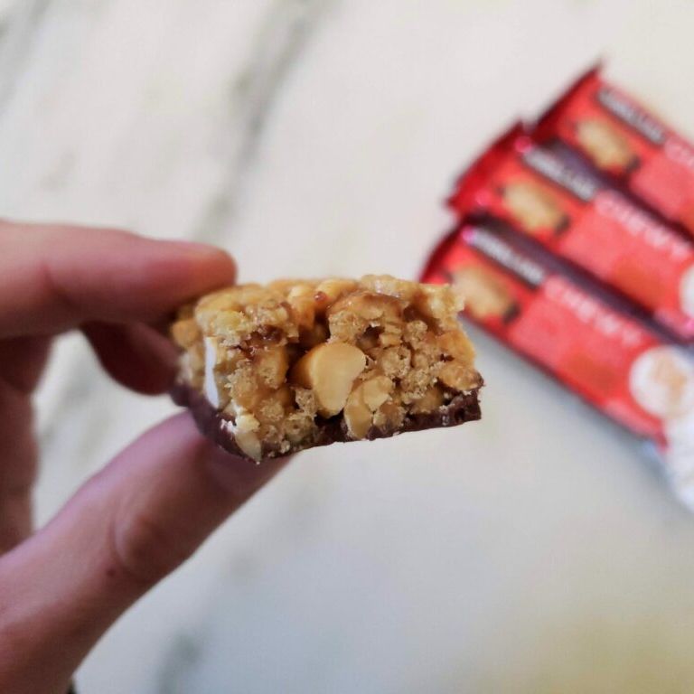 Kirkland Signature Chewy Protein Bar 40g – Peanut Butter & Chocolate Chip