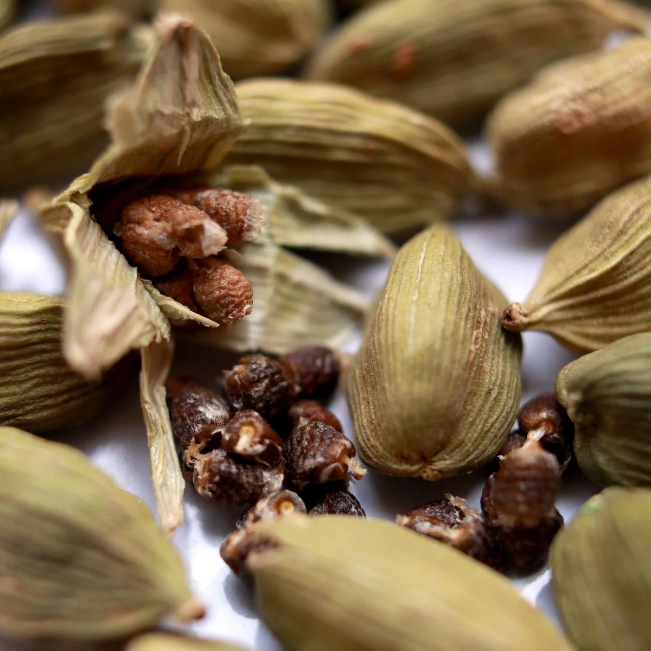 Cardamom Seeds 25g | Premium Aromatic Green Cardamom Seeds | Perfect for Tea, Coffee, Baking & Cooking