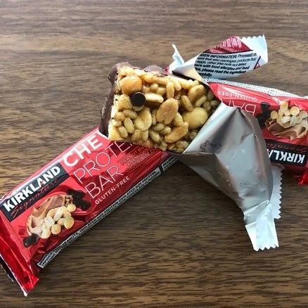 Kirkland Signature Chewy Protein Bar 40g – Peanut Butter & Chocolate Chip