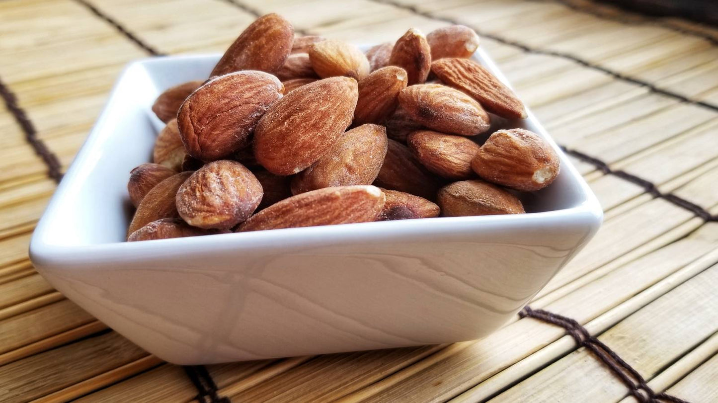 Roasted and Salted Almonds with Himalayan Salt