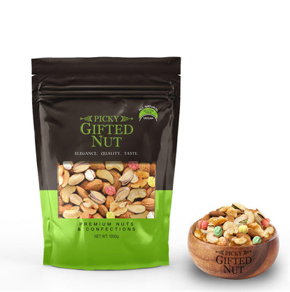 Deluxe Trail Mix Dried Fruits and Nuts